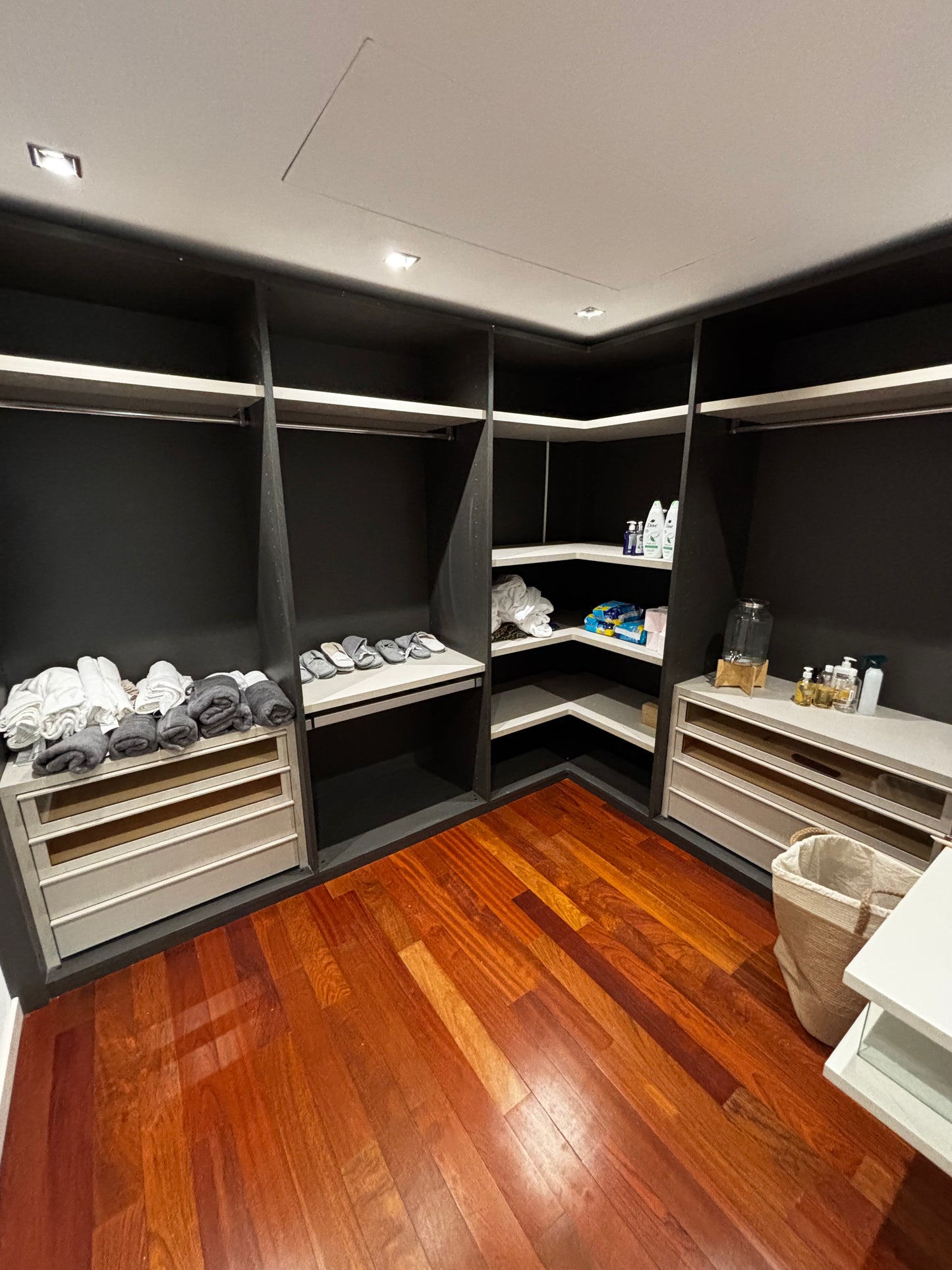 Suíte Privada com Closet